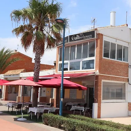 Casa Familiar En Primera Linea De Playa Con Piscina *