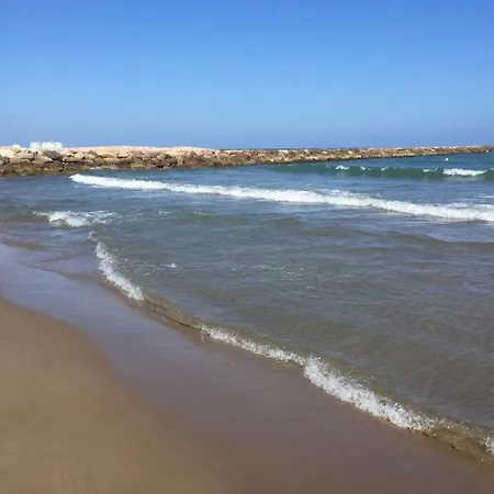 Casa Familiar En Primera Linea De Playa Con Piscina * Пусоль