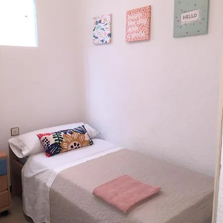 Casa Familiar En Primera Linea De Playa Con Piscina Дом отдыха *