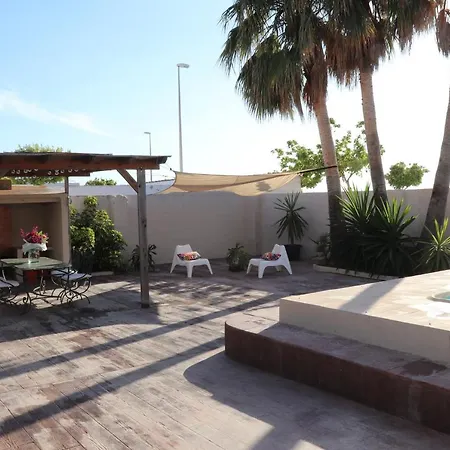 Casa Familiar En Primera Linea De Playa Con Piscina Puzol