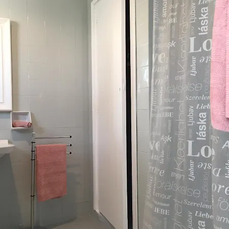 Casa Familiar En Primera Linea De Playa Con Piscina *